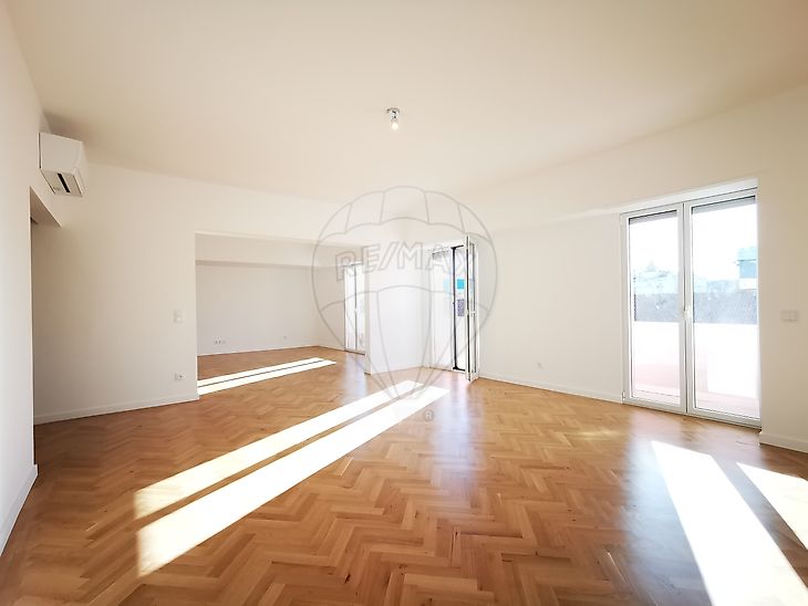 Apartamento T4 para arrendar em Lisboa